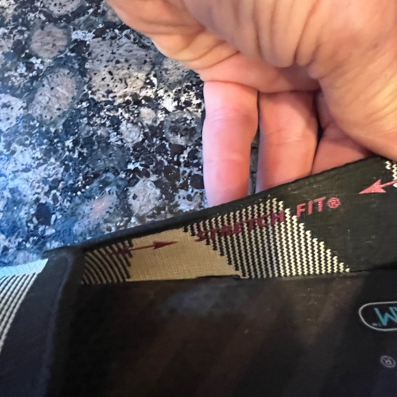 Skechers air cooled memory foam stretch, fit Lady shoe size 8 1/2 preowned - Picture 4 of 8